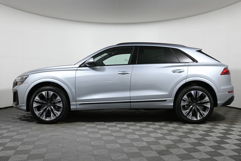 2025 Audi Q8  2