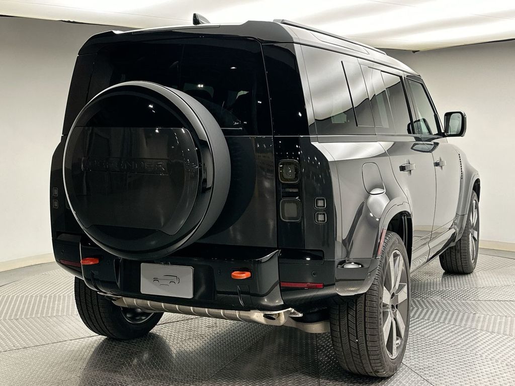 Thumbnail: 2026 Land Rover Defender - 3
