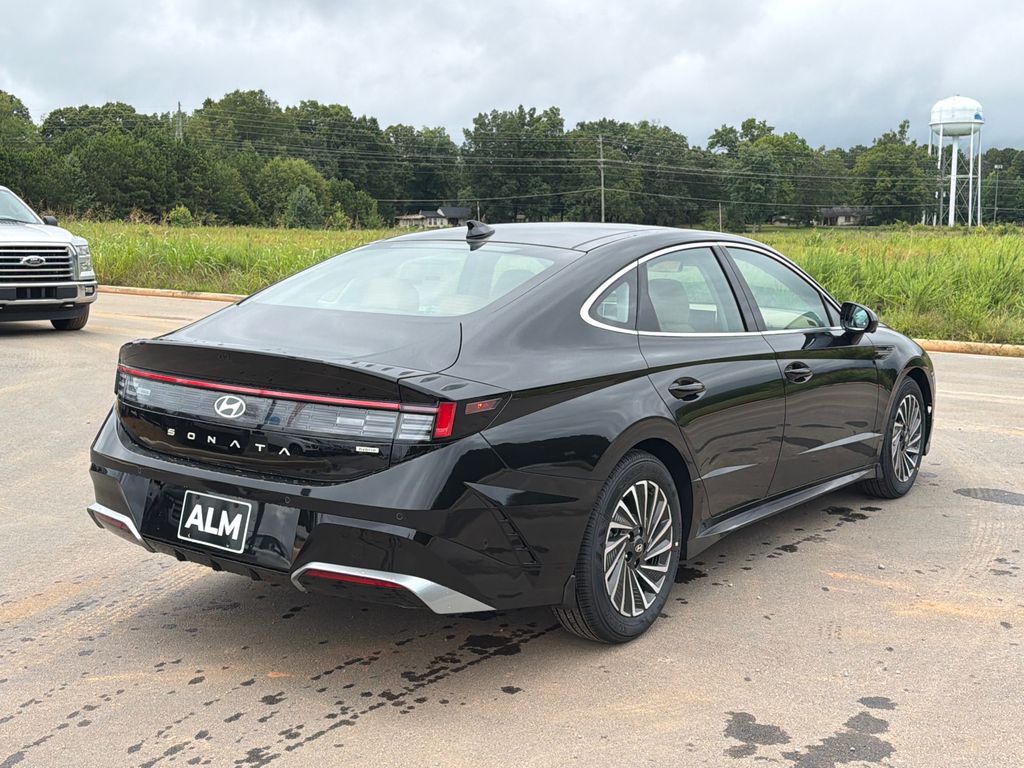 New 2026 Black Hyundai Limited image 6