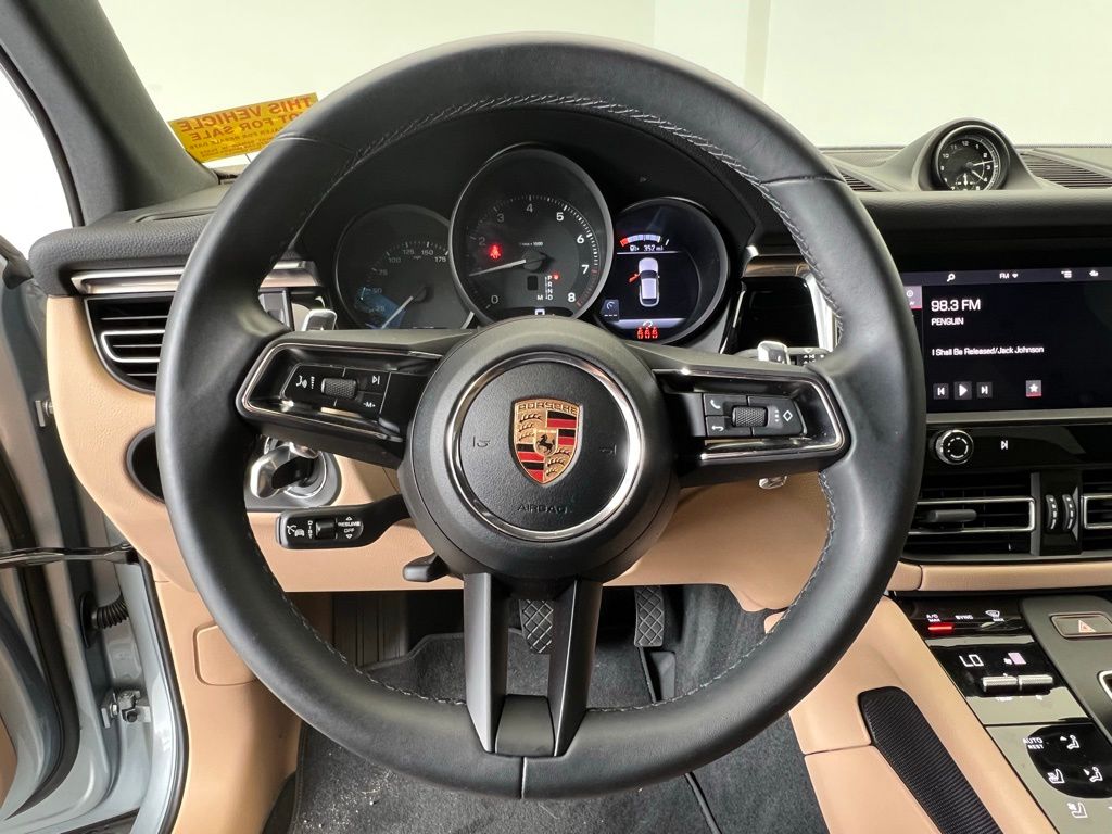Thumbnail: 2024 Porsche Macan - 7