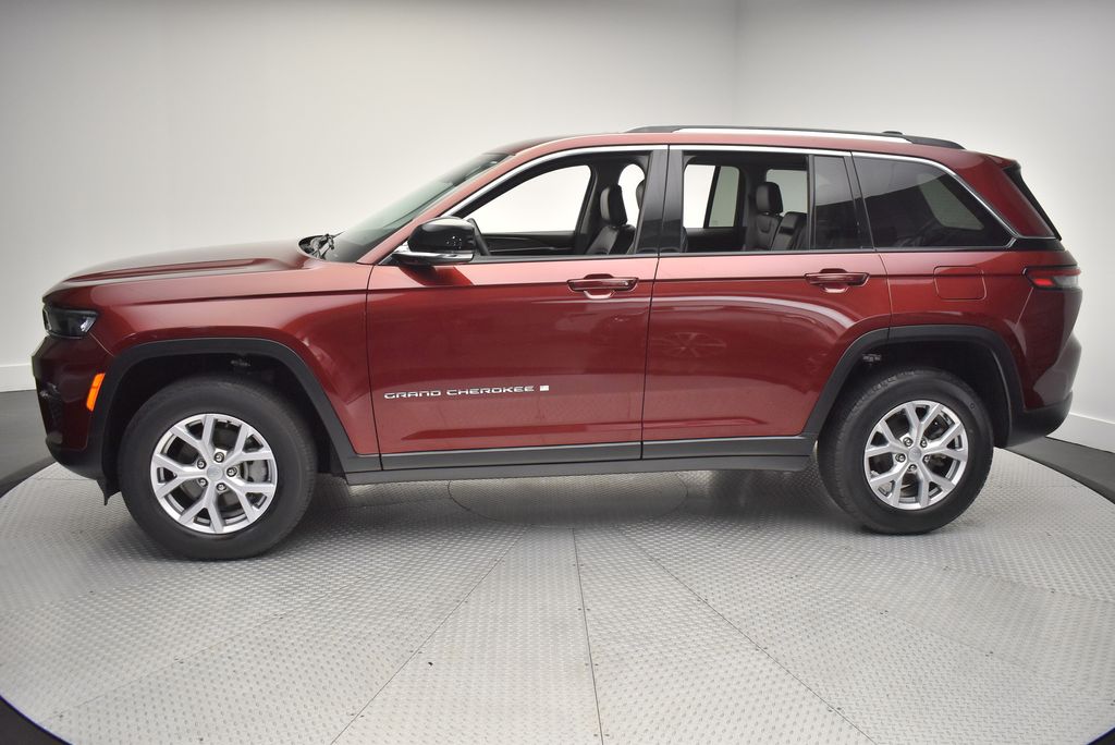 Thumbnail: 2022 Jeep Grand Cherokee - 8