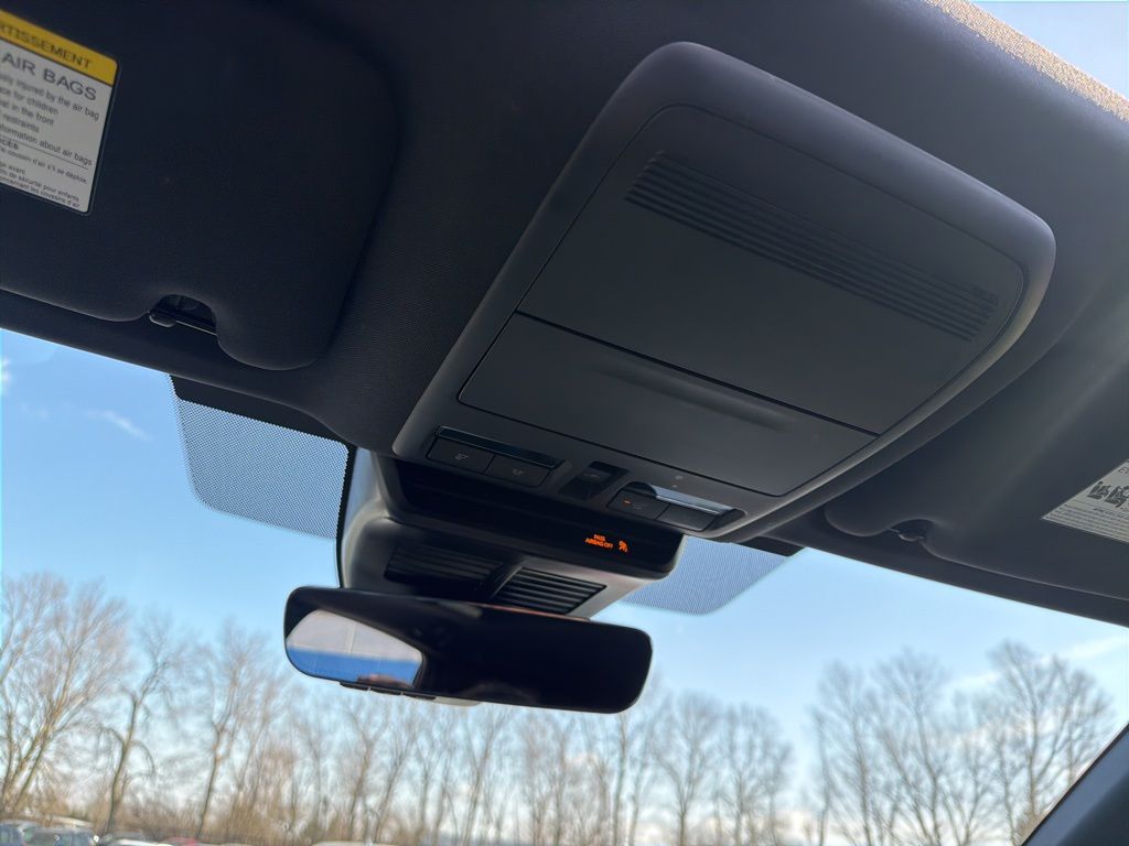 Thumbnail: 2025 Mazda CX-90 - 14