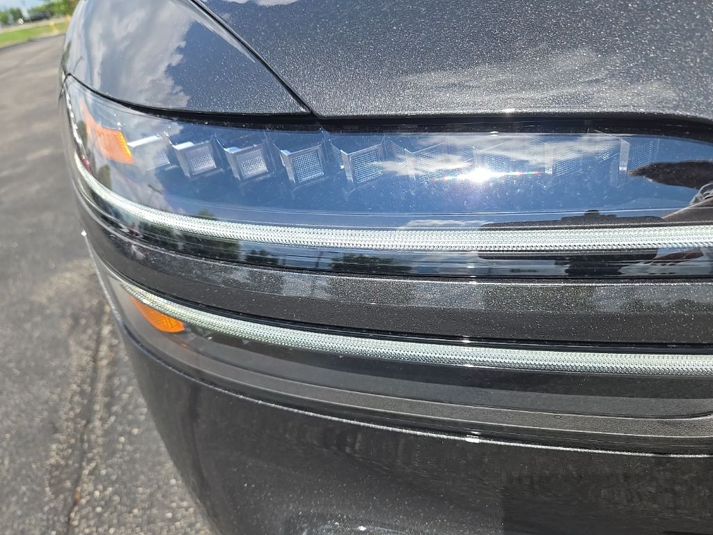 Thumbnail: 2026 Genesis GV70 - 13