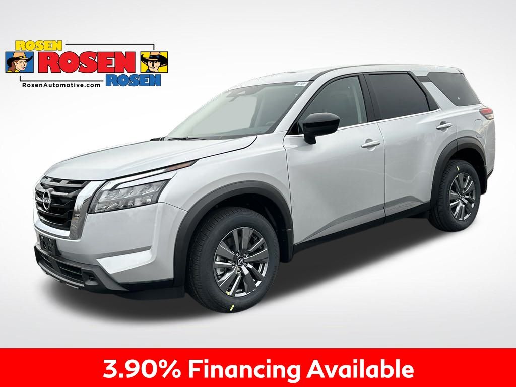 2025 Nissan Pathfinder S photo