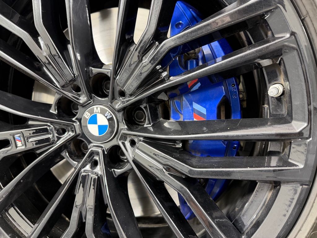 Thumbnail: 2022 BMW 5 Series - 15
