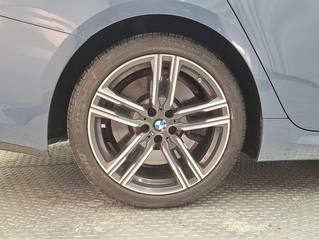 Thumbnail: 2022 BMW 8 Series - 8