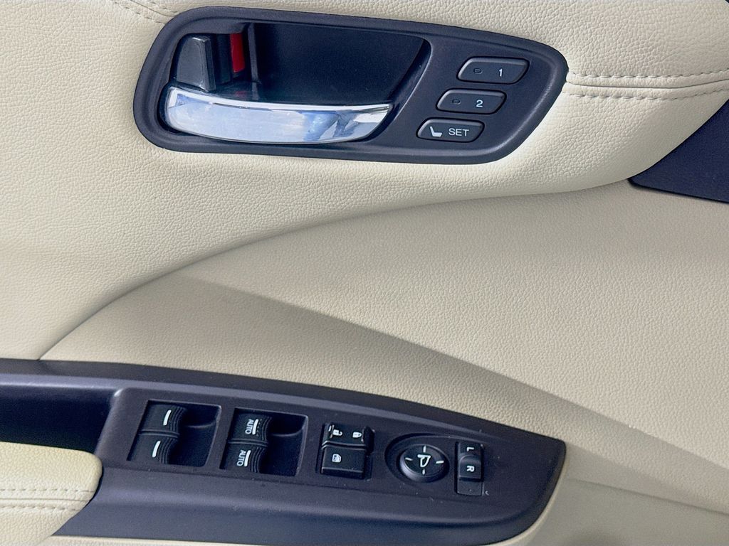 Used Car 2013 Acura Rdx  Base For Sale Under $10,000 In Austin, Texas