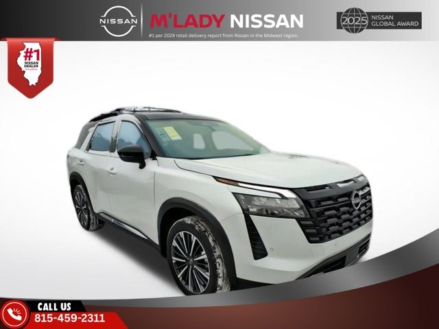 2026 Nissan Pathfinder Platinum 4WD's photo