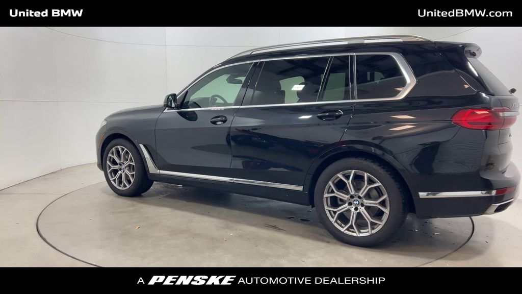 Thumbnail: 2021 BMW X7 - 6
