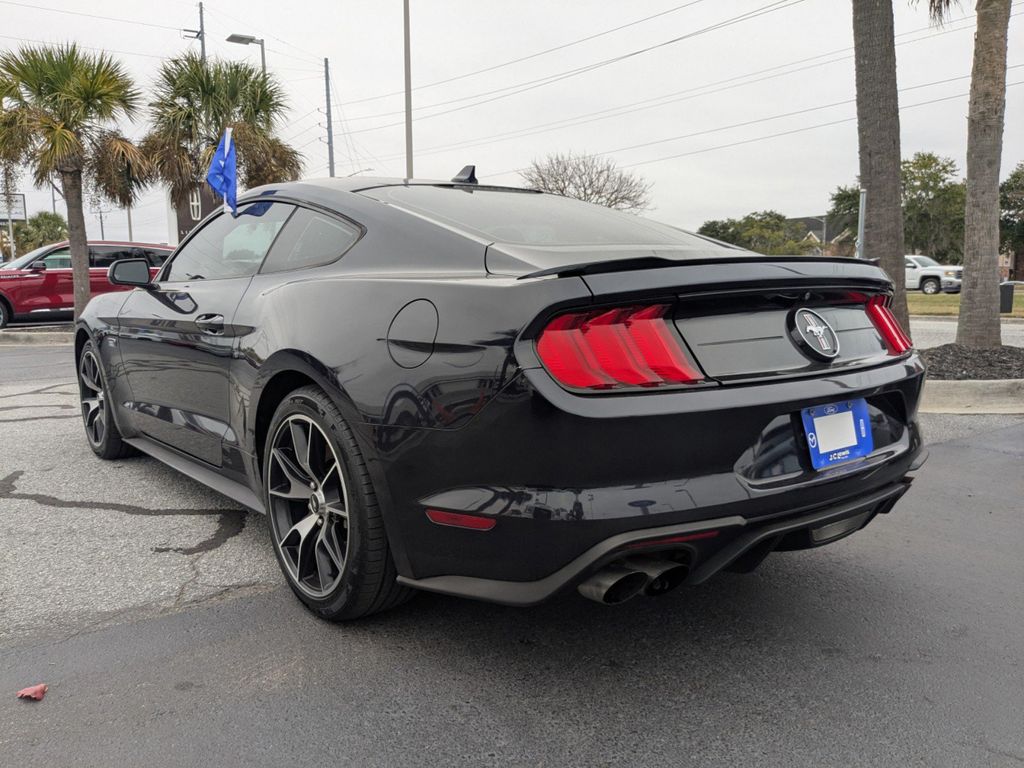 2021 Ford Mustang EcoBoost Fastback