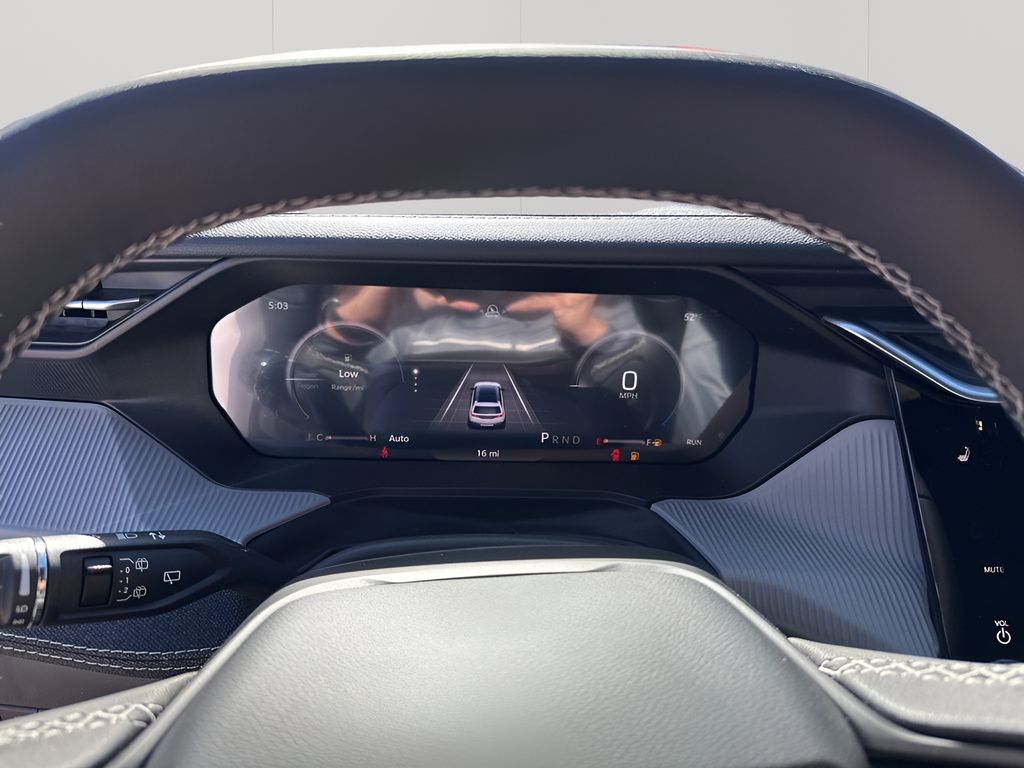 New 2026 White/off-white Jeep Laredo image 33