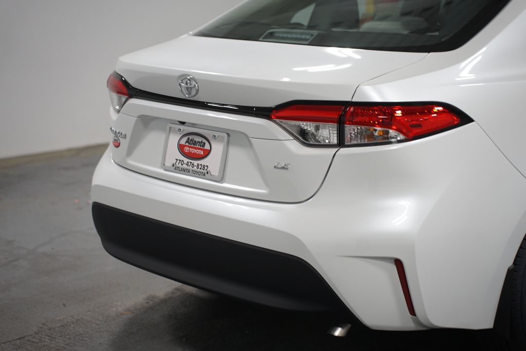 2025 Toyota Corolla LE 9