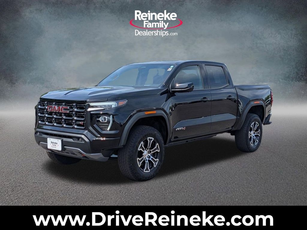 Onyx Black 2025 GMC Canyon AT4 Crew Cab 4WD Pickup Truck Four-Wheel Drive 8-Speed Automatic