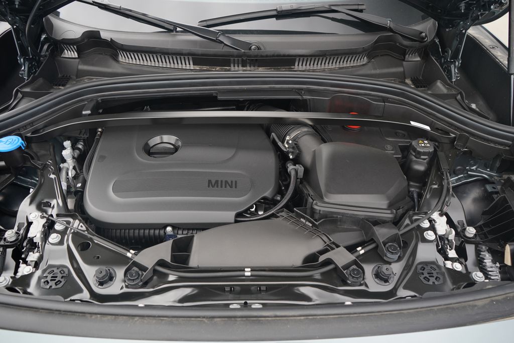 Thumbnail: 2027 MINI Cooper Countryman - 13