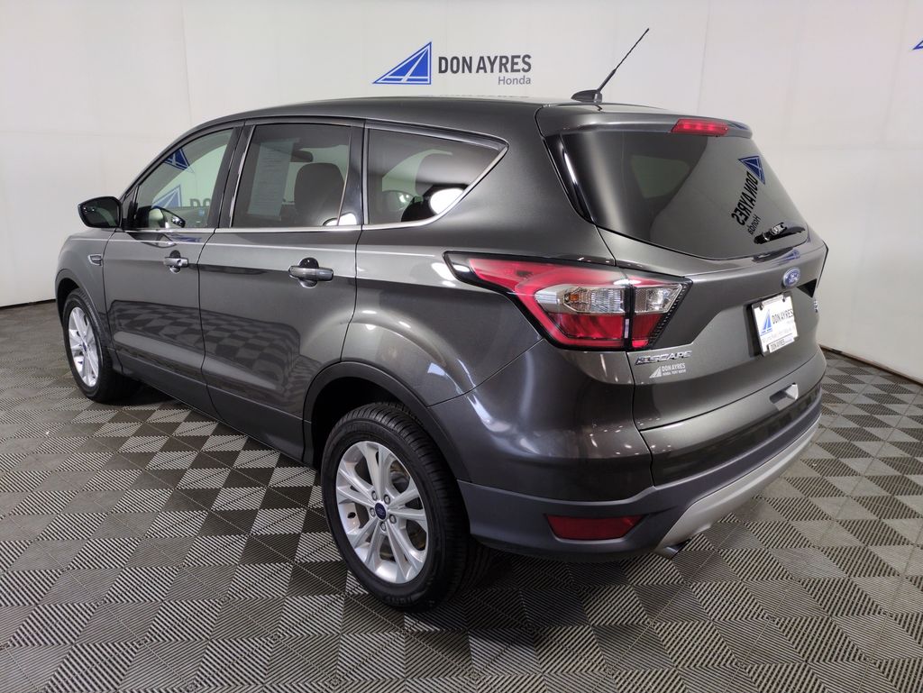 Used 2017 Ford Escape SE For Sale in Fort Wayne, IN