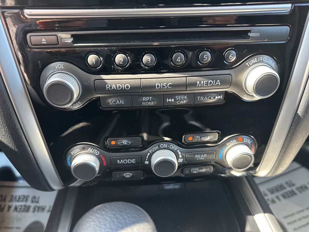 2020 Magnetic Black Pearl Nissan Pathfinder SV FWD SUV