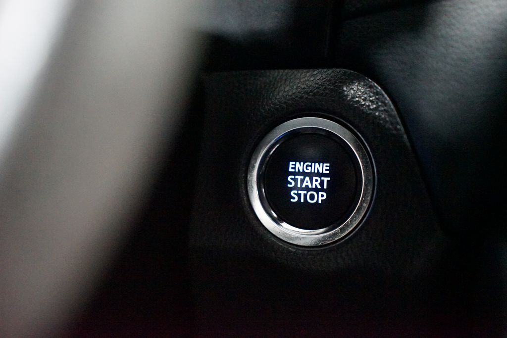 Thumbnail: 2021 Toyota RAV4 - 22