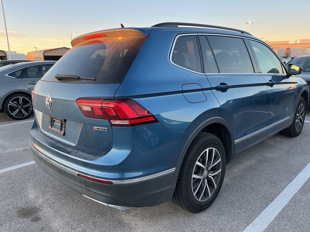 Thumbnail: 2020 Volkswagen Tiguan - 3