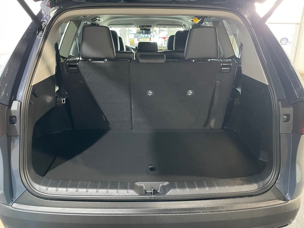 Thumbnail: 2026 Toyota Grand Highlander - 25