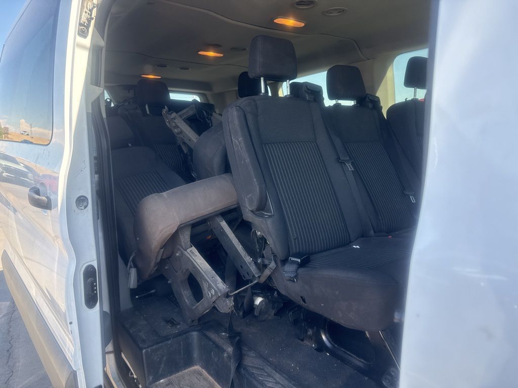 Thumbnail: 2018 Ford Transit Series - 7