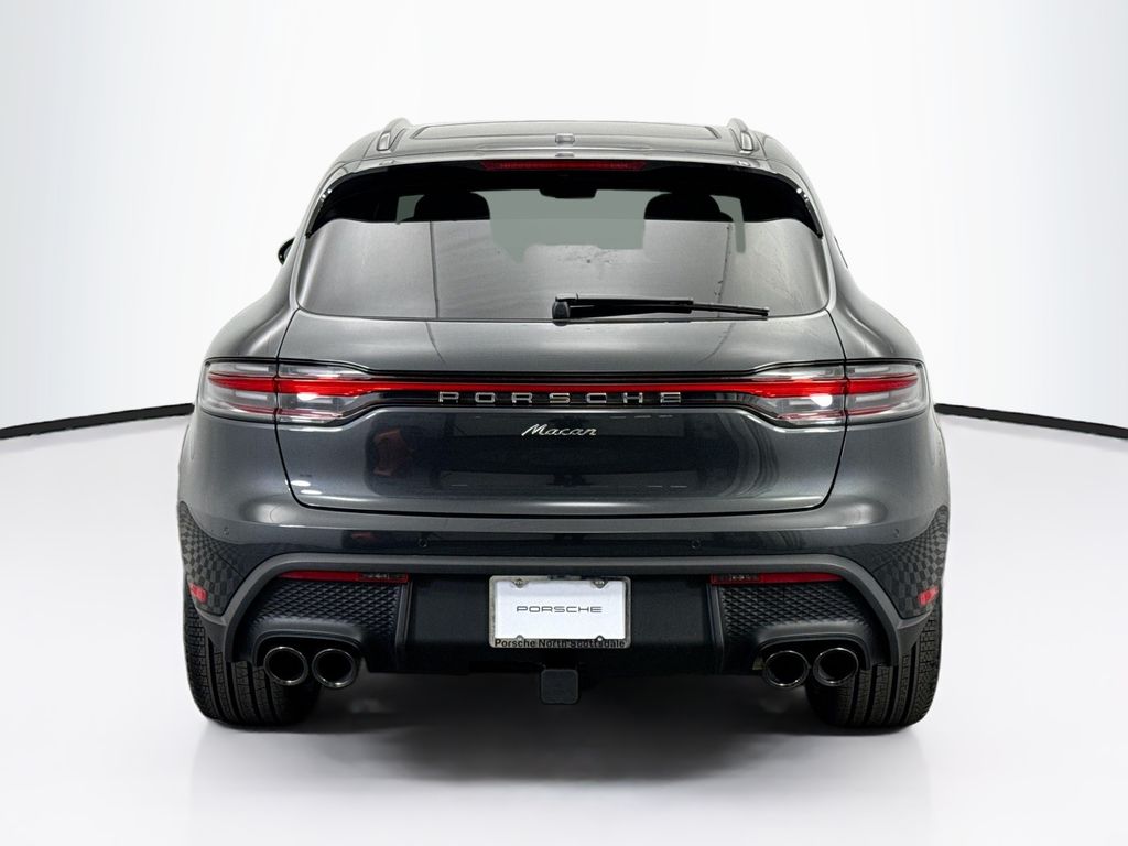 Thumbnail: 2026 Porsche Macan - 6
