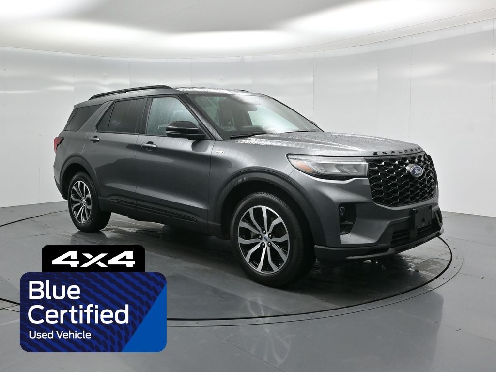 2025 Ford Explorer ST-Line AWD