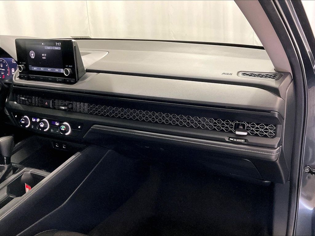 2024 Honda Accord — photo 13