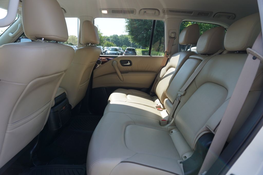 2019 Nissan Armada SL 10