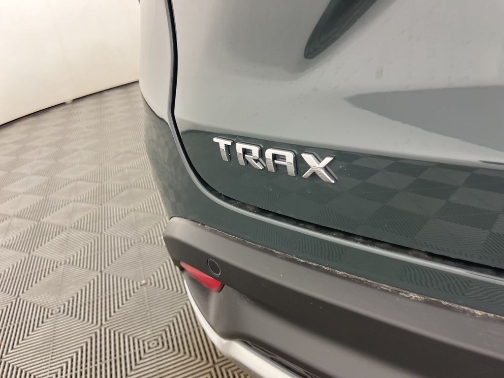 Thumbnail: 2025 Chevrolet Trax - 18