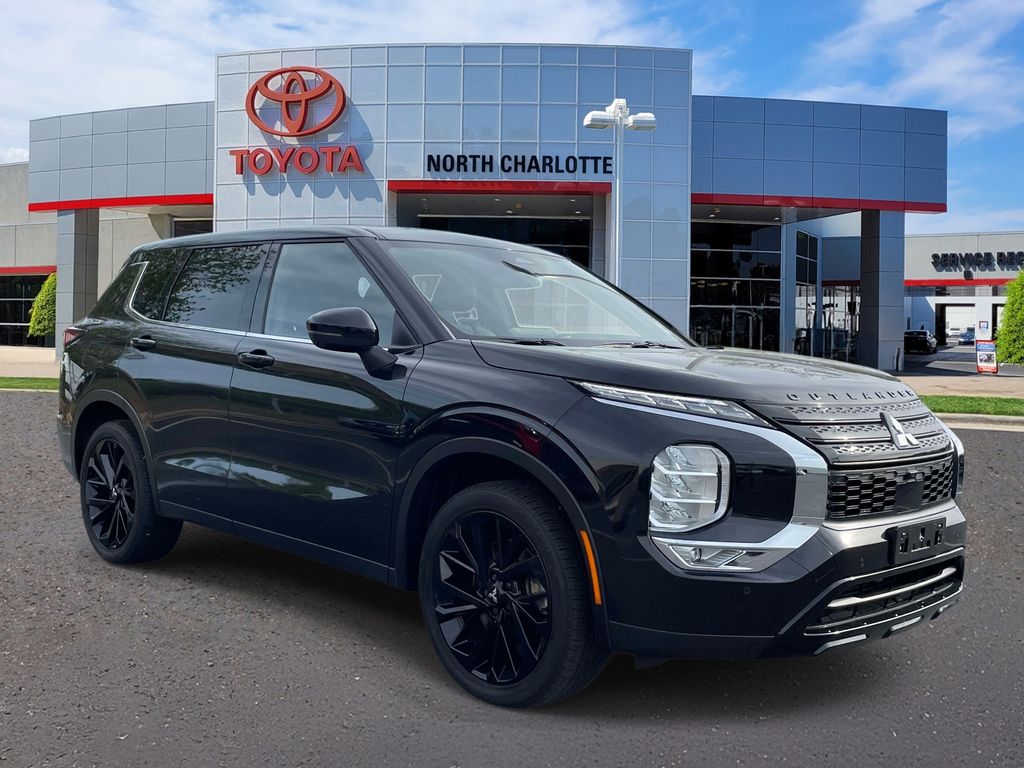 Black Diamond 2024 Mitsubishi Outlander SE Black Edition S-AWC SUV / Crossover All-Wheel Drive Continuously Variable Transmission