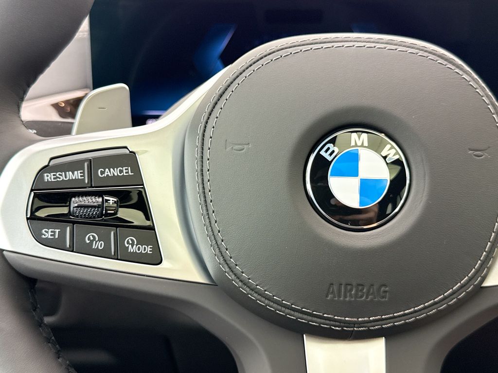 Thumbnail: 2026 BMW X5 - 11