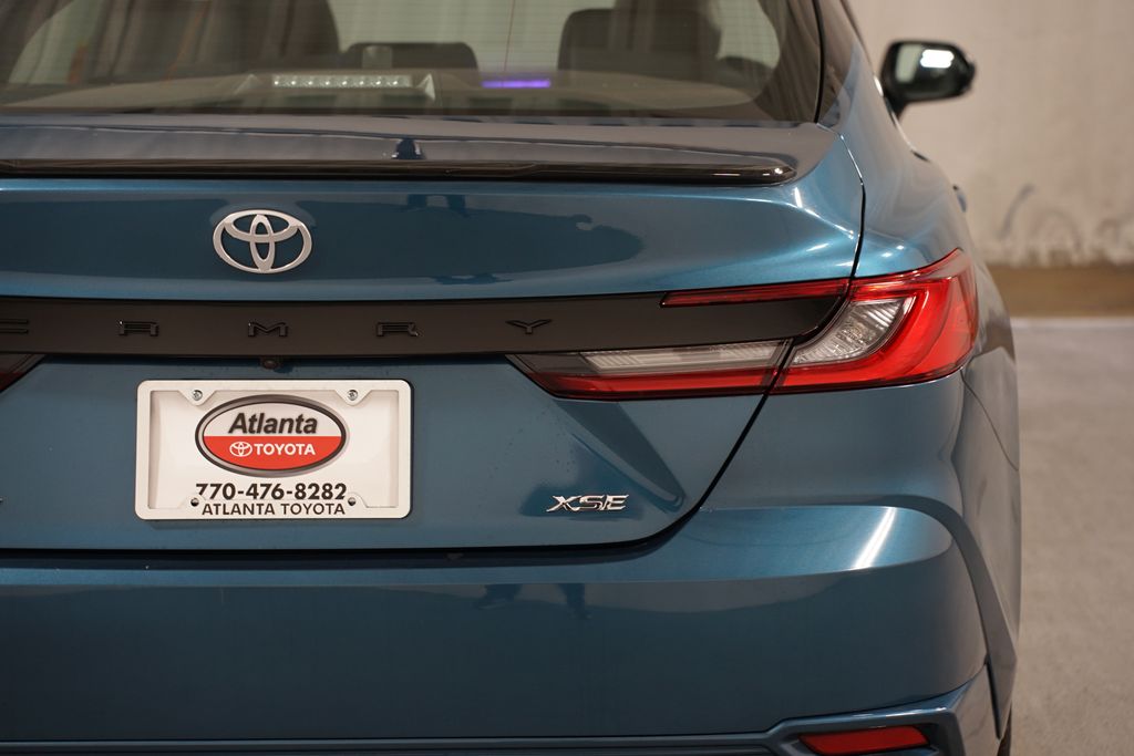 Thumbnail: 2025 Toyota Camry - 10