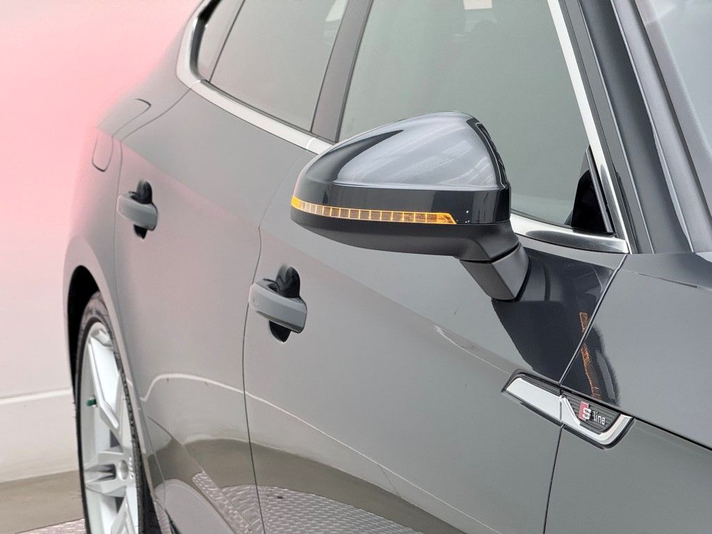 Thumbnail: 2019 Audi A5 - 3