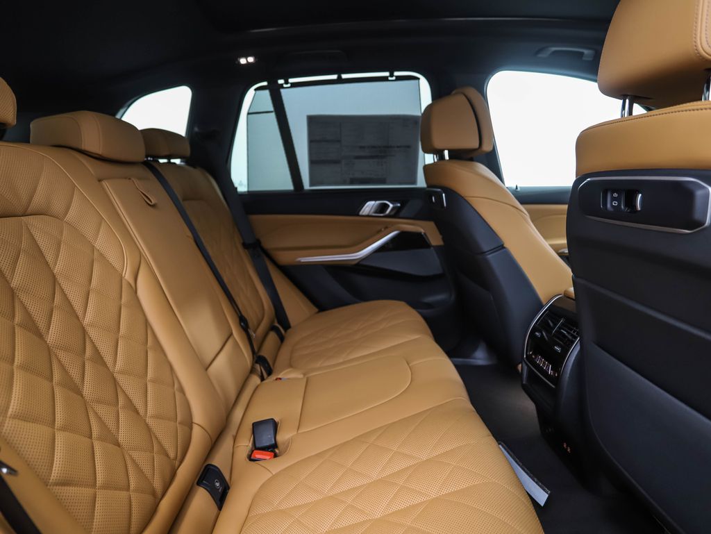Thumbnail: 2026 BMW X5 - 25