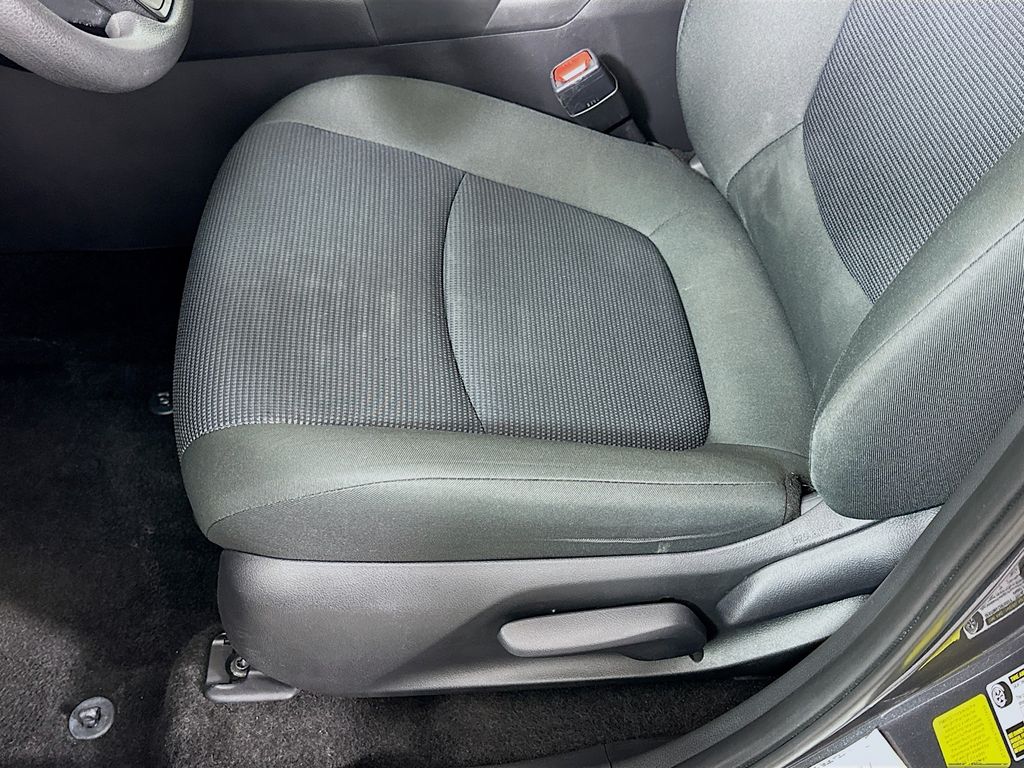 Thumbnail: 2024 Toyota RAV4 - 20