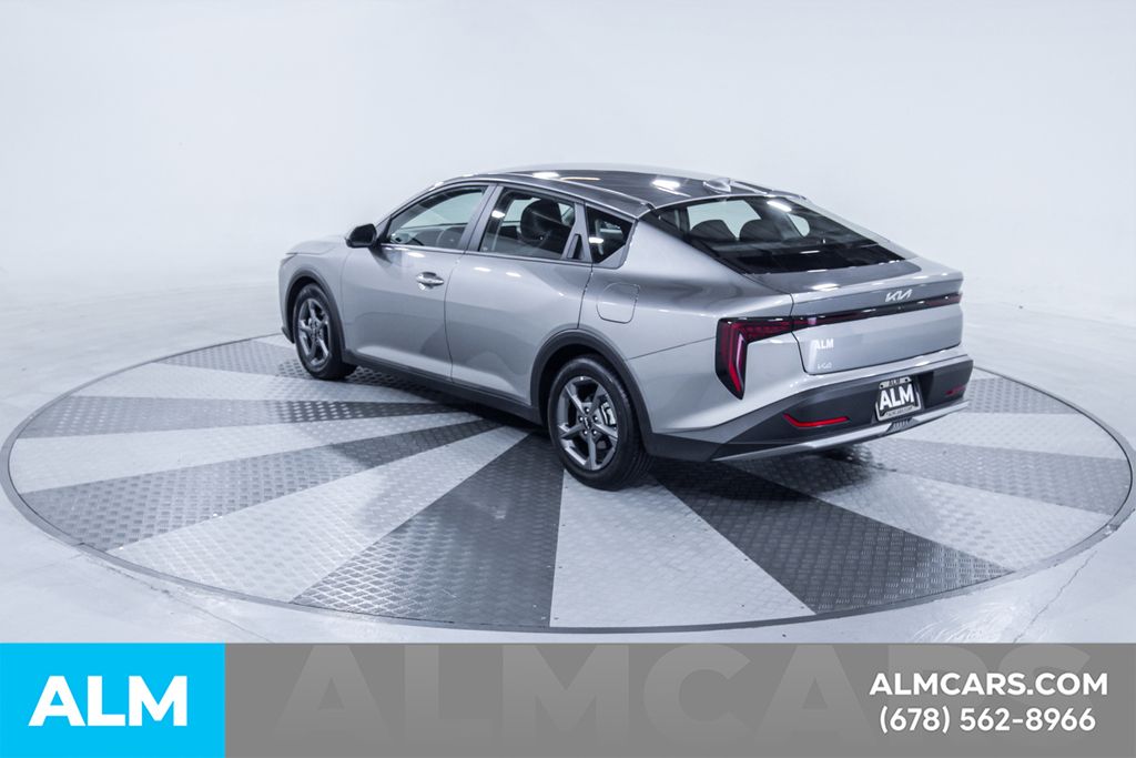 Used 2025 Gray Kia LXS image 7