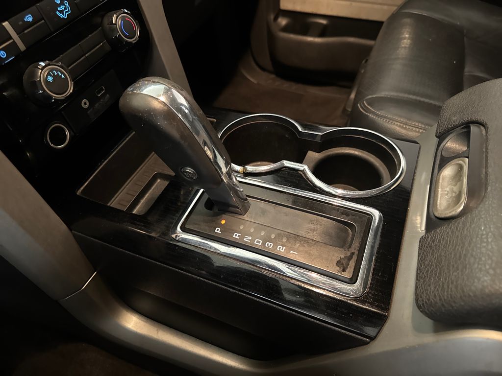 Used 2010 White Ford XLT image 28