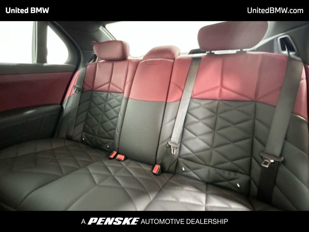 2024 BMW 7 Series 740i 21