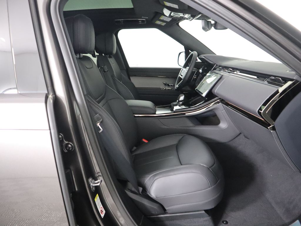 Thumbnail: 2026 Land Rover Range Rover Sport - 22