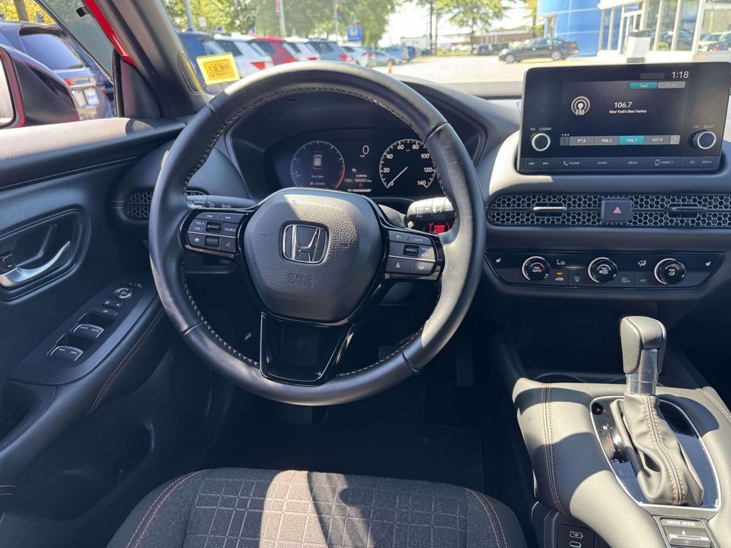 Used 2025 Honda HR-V SUV