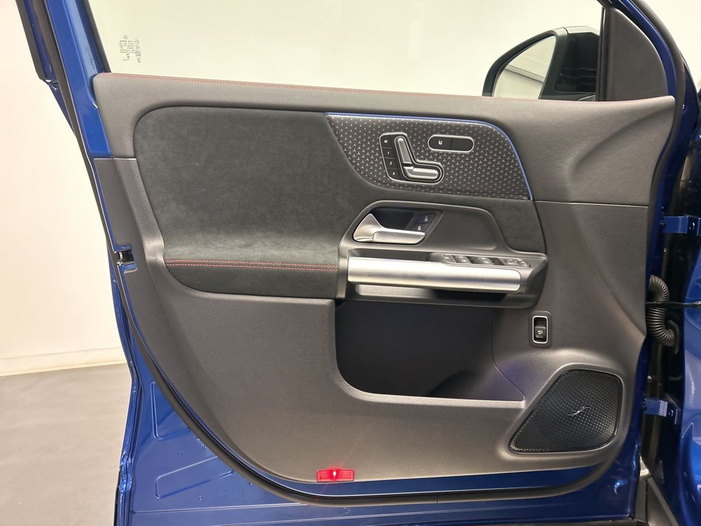 Thumbnail: 2025 Mercedes-Benz GLA - 11