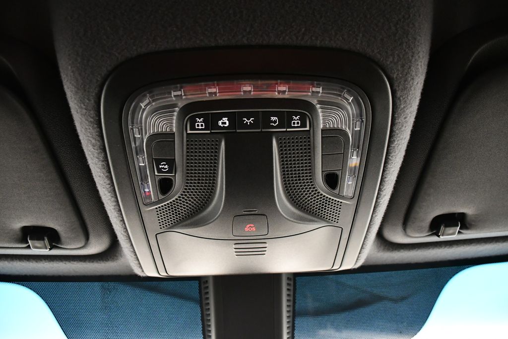 Thumbnail: 2025 Mercedes-Benz Sprinter - 19