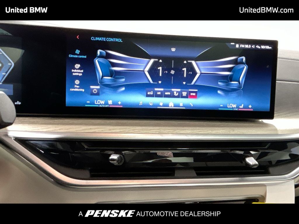 Thumbnail: 2026 BMW X7 - 19