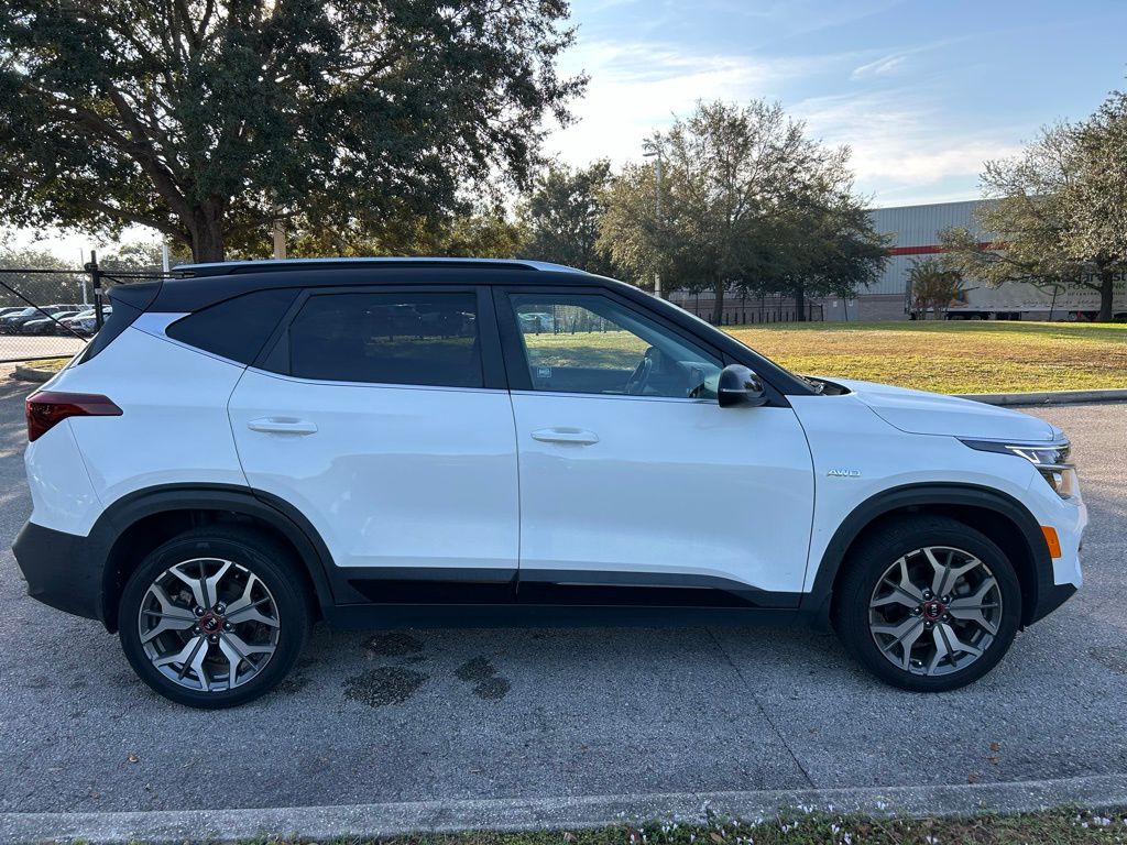 Thumbnail: 2021 Kia Seltos - 6