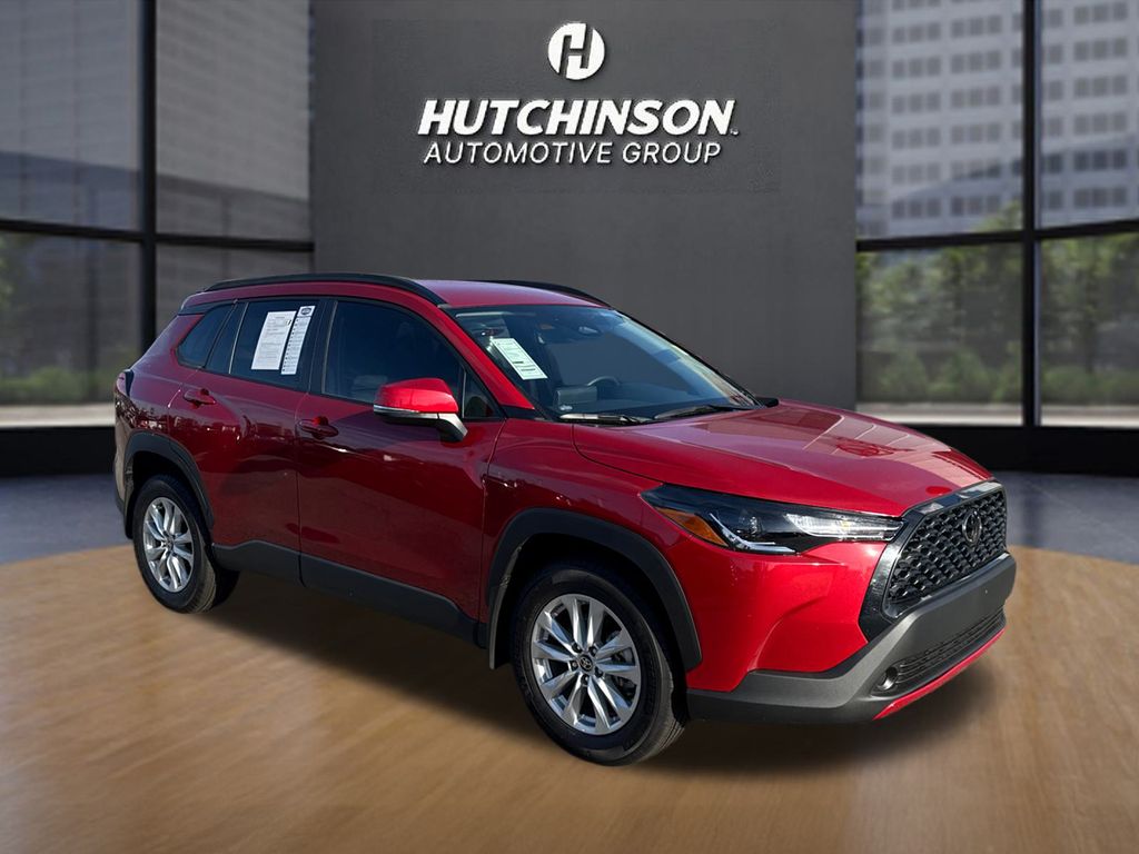 2024 Toyota Corolla Cross LE FWD