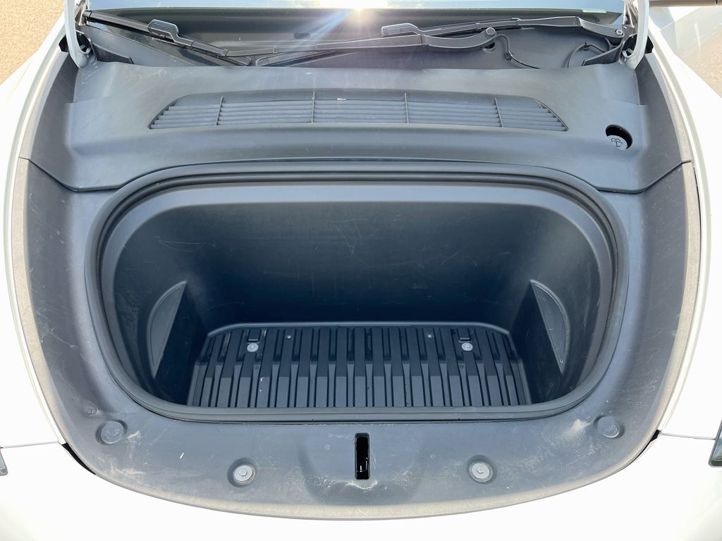 2020 Tesla Model Y Long Range White at Bravo Nissan
