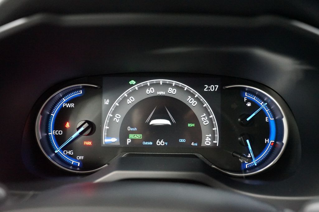 Thumbnail: 2025 Toyota RAV4 - 15