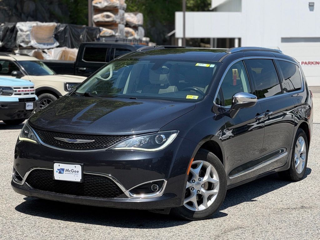2020 Chrysler Pacifica Limited FWD
