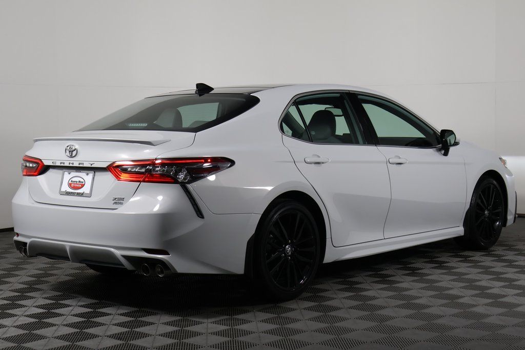 2023 Toyota Camry XSE 4