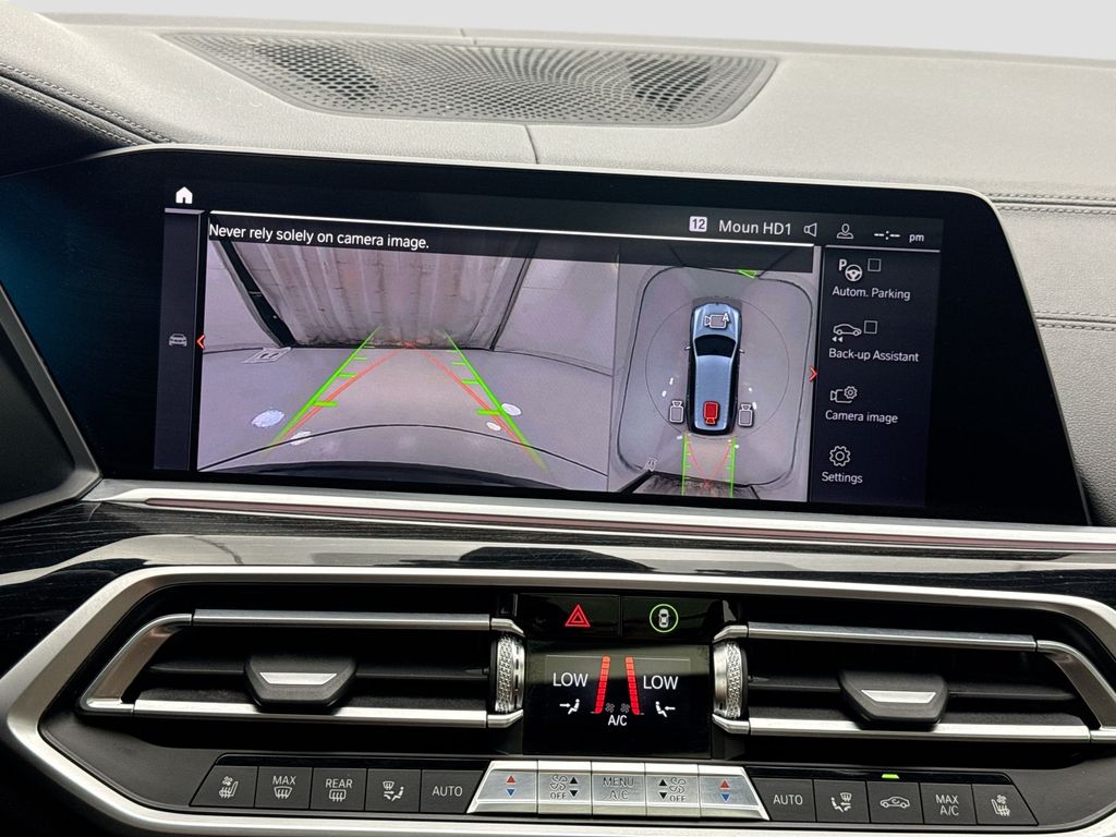 Thumbnail: 2019 BMW X7 - 15